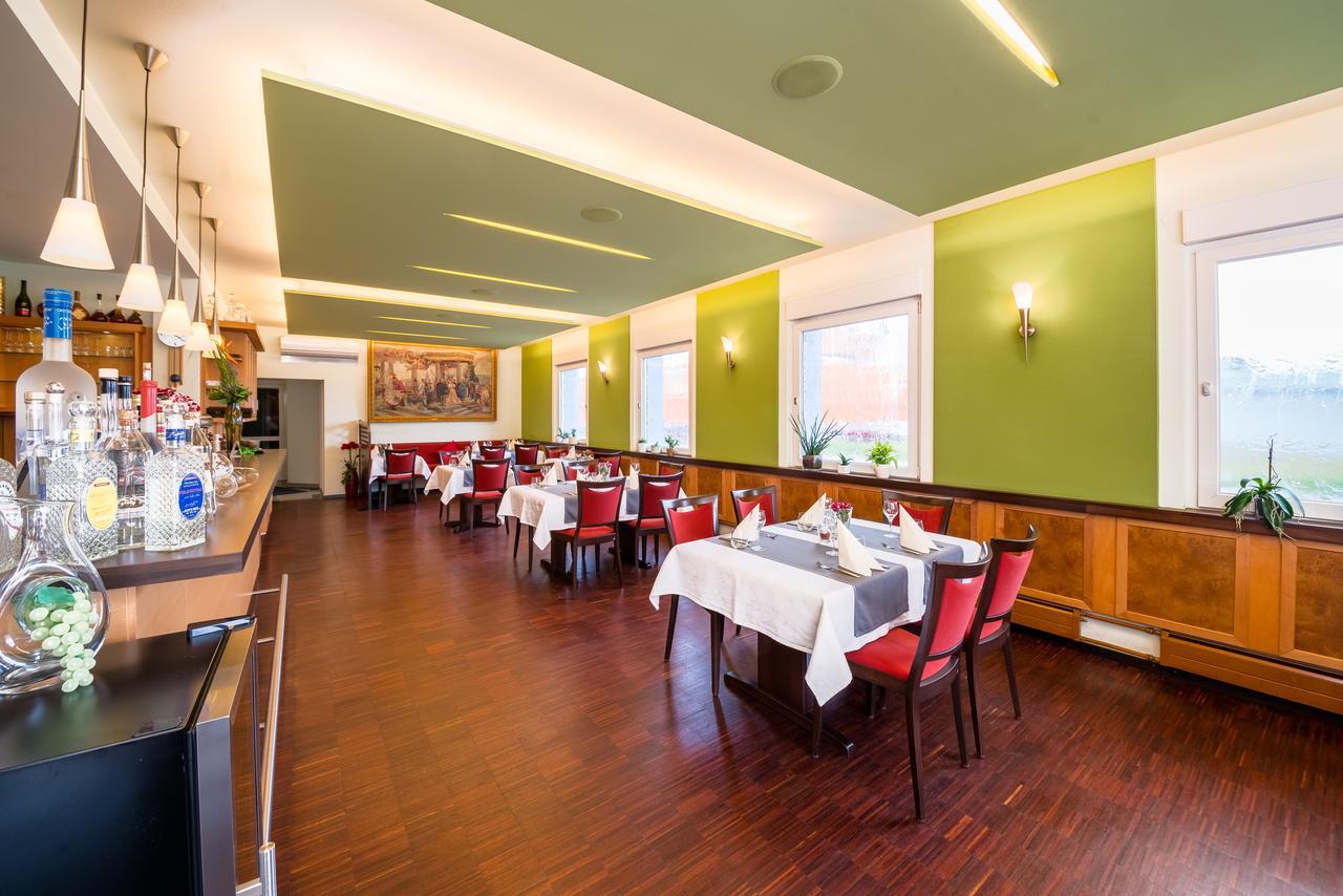 Hotel Restaurant Vater Rhein Woerth am Rhein Luaran gambar